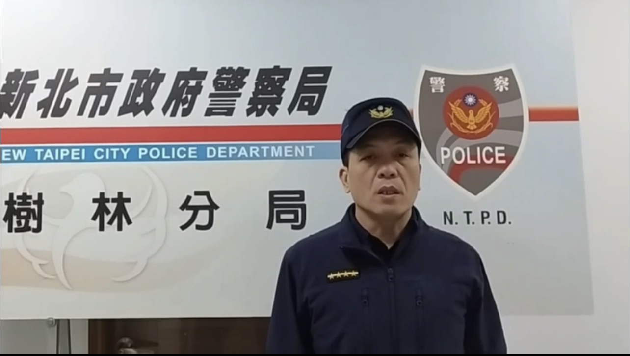 三多所副所長黃健書說明。(記者徐煜勝翻攝)