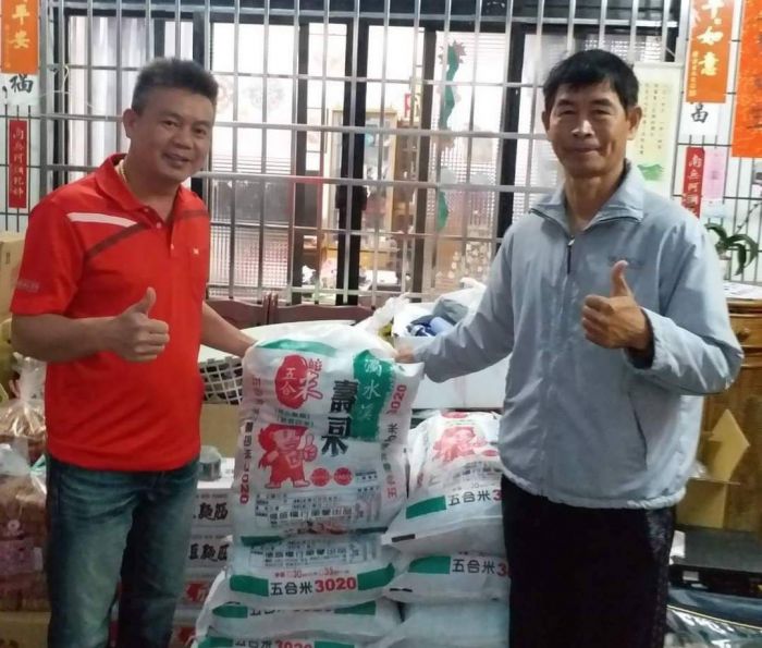 賣菜郎蛻變食品達人蔡岱錚 扶傾濟弱食品事業獲頒「金典獎」