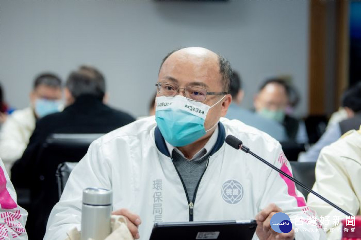 環保局長陳世偉說明桃園海岸遊憩亮點。