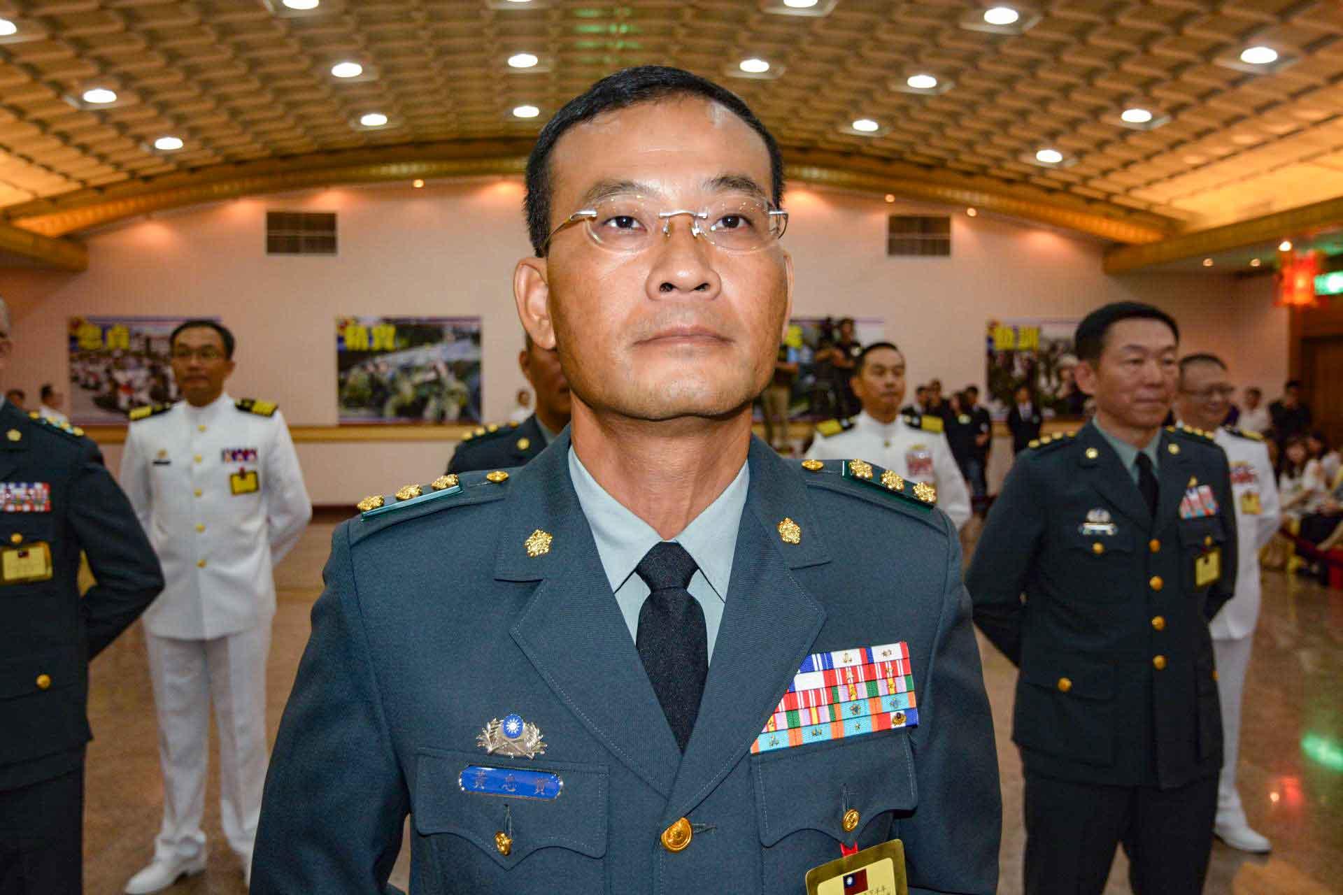8軍團副指揮官黃忠實(圖)遭爆料進出色情小吃部,遭降調陸軍委員。資料照片