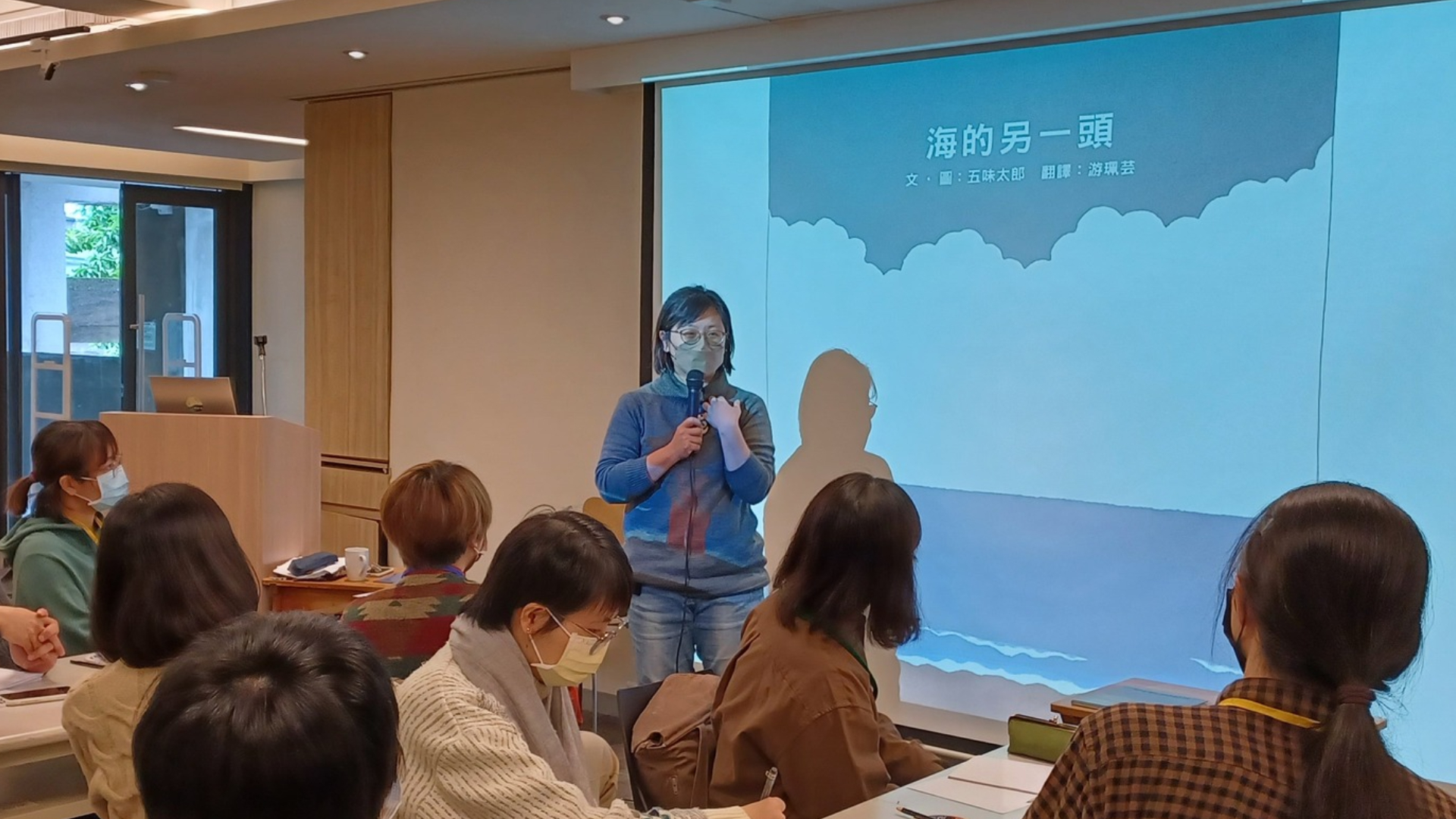 知名繪本主編陳培瑜遞補管碧玲遺缺,成為民進黨不分區立委。翻攝國家人權博物館臉書