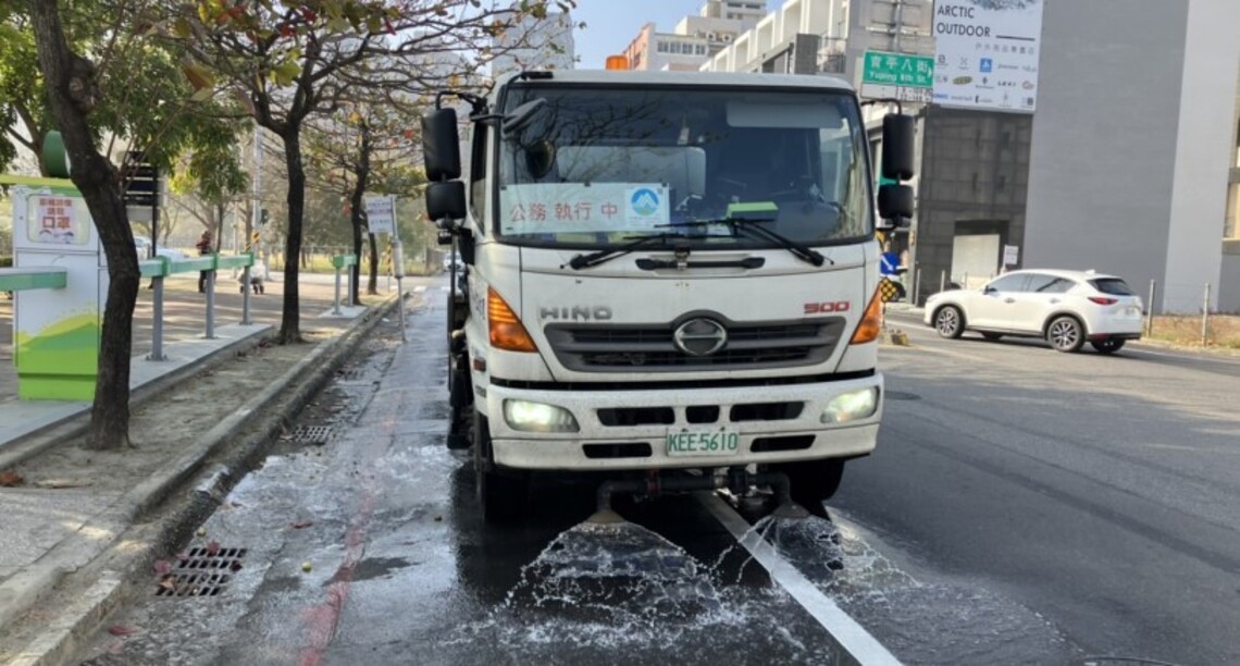 受濃霧南移影響台南空汙紅級