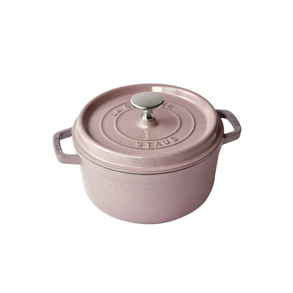 家居餐廚日【Staub】日暮粉圓形琺瑯鑄鐵鍋(16cm),話題新品momo獨家特賣,活動價3,999元。
