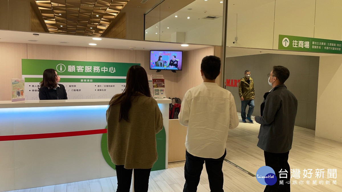 八德分局帶領轄區民眾共同組成「詐騙防衛隊」一起認識高發詐欺手法,聯合對抗詐騙集團。