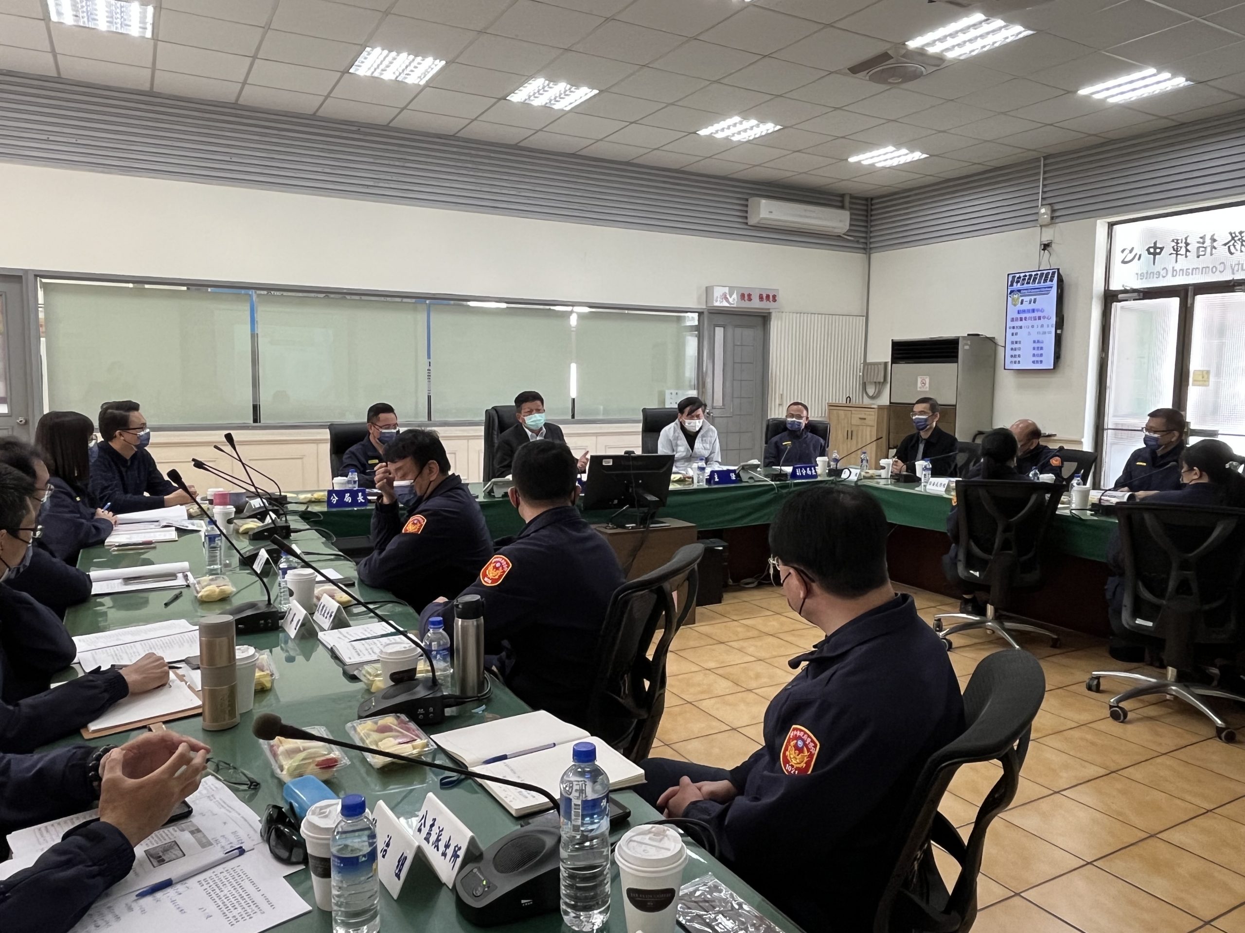 中市警局長李文章日前視導中市警一分局肯定分局長吳燕山及全體同仁在治安、交通及為民服務上的努力。(圖/記者謝榮浤翻攝)