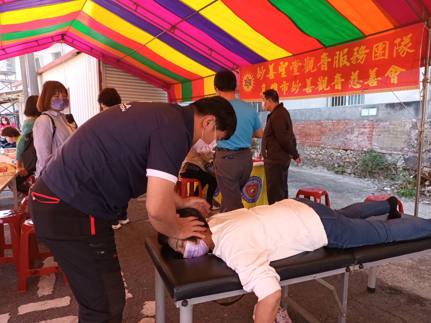 彌陀民眾挽袖捐熱血 捐血傳愛熱滾滾 彌陀民眾挽袖捐熱血 捐血傳愛熱滾滾