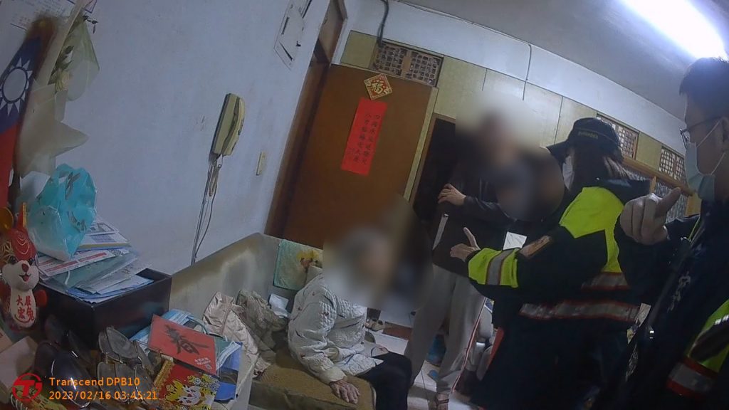 家屬非常感謝警方效率及積極協助,警方叮嚀注意自身安全