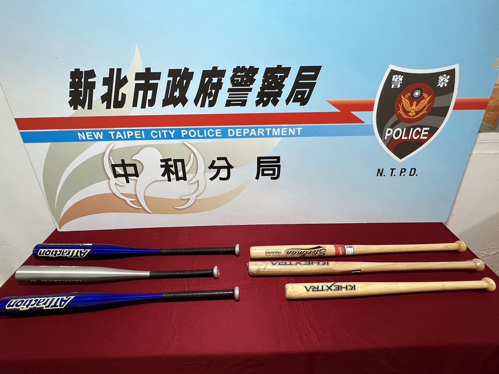 挺朋友烏龍砸錯車 線上警網攔逮8人球棒隊 58 S 87695378