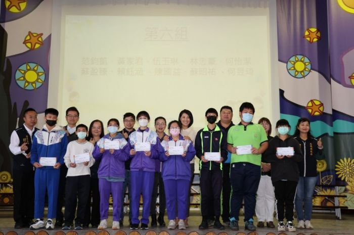 南投縣竹山鹿谷傳愛學子助學金 嘉惠68學子