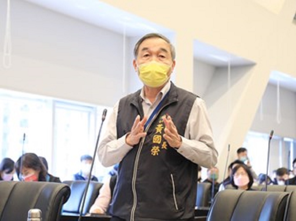 今日程序委員會由議長張清照主持，市府由副市長黃國榮率各局處機關首長與會。(圖/記者謝榮浤翻攝)