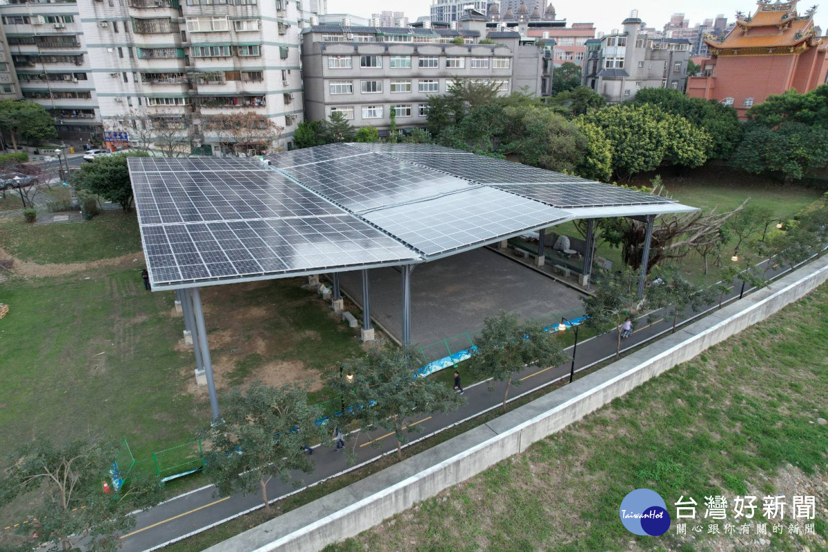 桃園蘆竹區光明河濱公園光電法式滾球場啟用典禮 躍昇北台最大光電城市