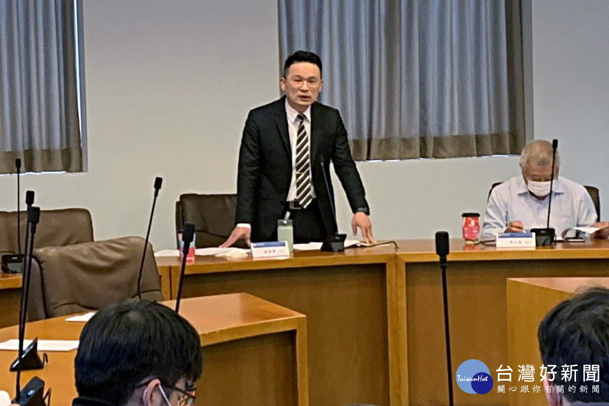 桃園市副市長蘇俊賓於「桃園市智慧農業推動小組」成軍會議中致詞。