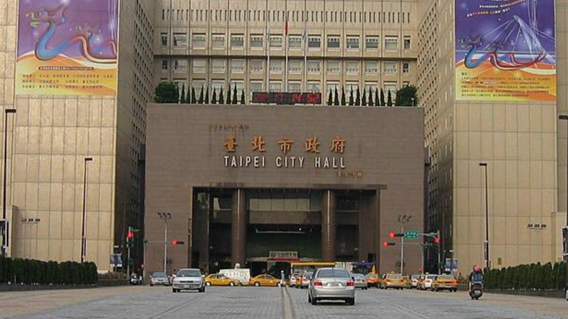 台北市工務局衛生下水道工程7日傳官員涉收賄,廉政署今兵分6路搜索。翻攝臉書