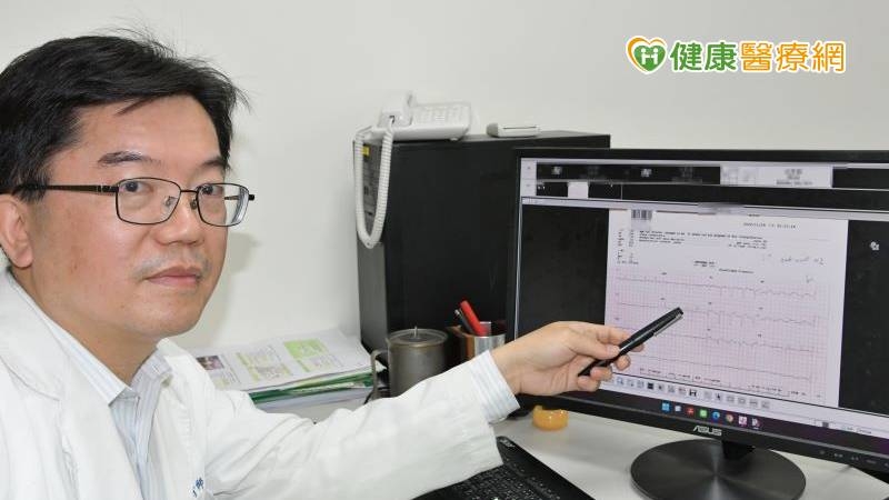 發病前肩頸痠麻 中年男突胸悶、冒冷汗竟是心律不整