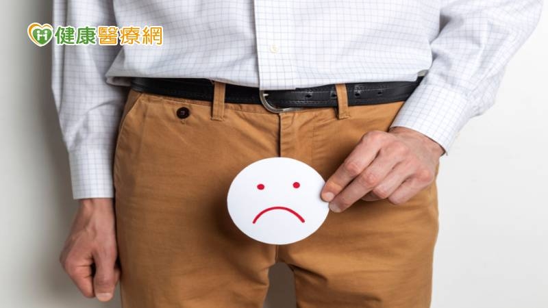 老翁退休「1因素」卻步不敢出國！　全台男性2個就有1個有