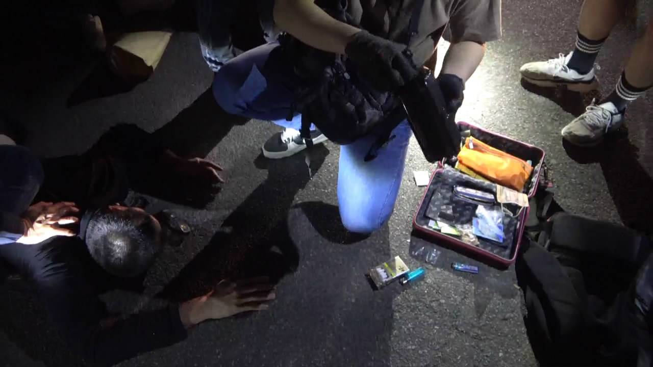 中市警刑大日前破獲販毒案逮捕犯嫌。(圖/記者林㤈輝翻攝)