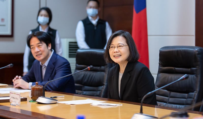 蔡英文總統提名副總統賴清德為大法官提名審薦小組召集人,國民黨立委批評根本是請鬼拿藥單。總統府提供