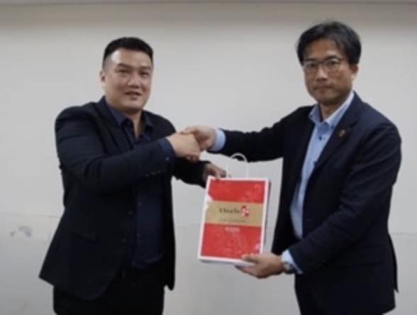 中華民國能源產業工會全國聯合會理事長黃貞愷與全球產業總工會日本分會秘書長伊藤佳記經驗交流