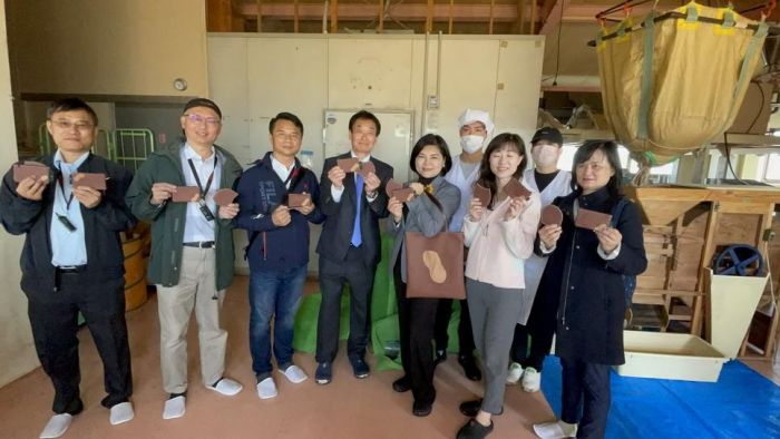 張麗善率隊赴日農業交流