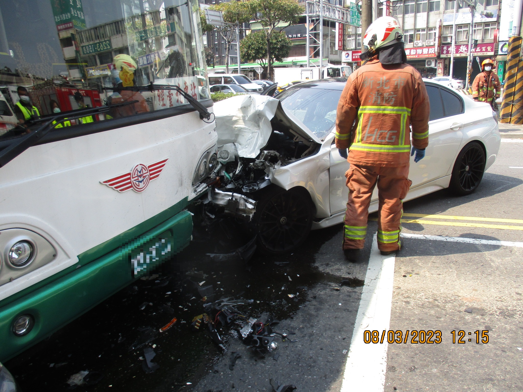 土城警分局傳遞道路交通安全重要性,強調守法駕駛