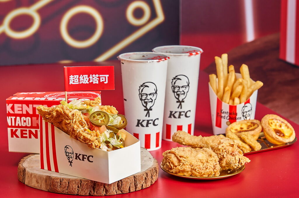 肯德基「超級塔可」不但帶給你全新味覺饗宴，每一口都吃得到酥脆多汁的澎湃肉感的真材實料，更能吃出屬於自己的超有料態度