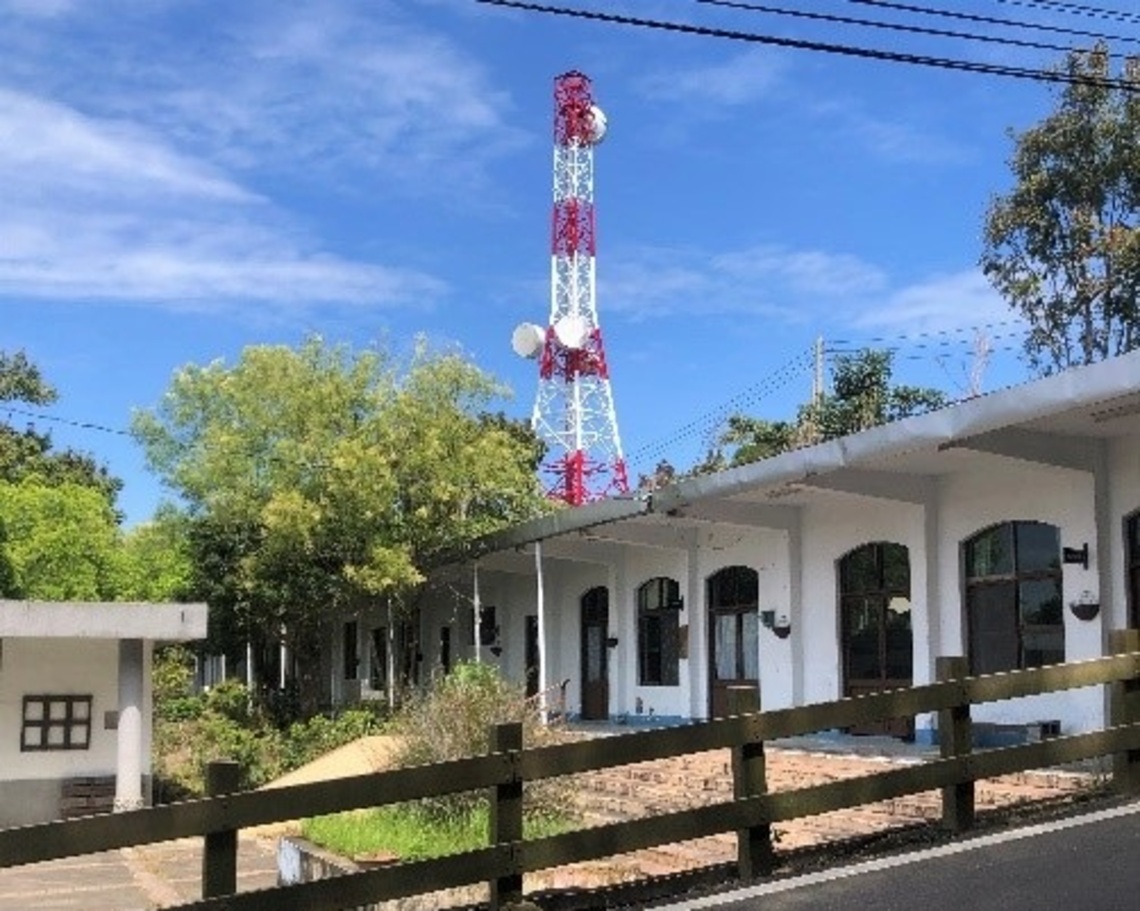 中寮發射台多 電波壟罩全村