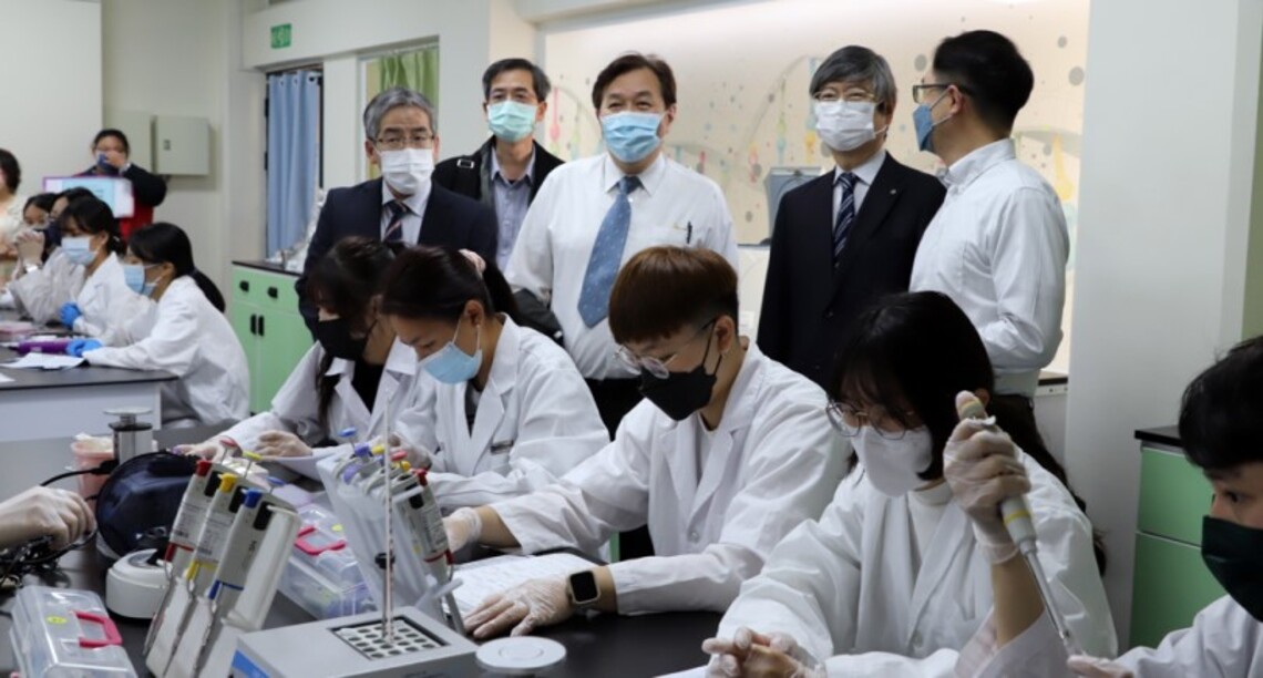 日本足利大學及足利赤十字醫院參訪中華醫大 啟動醫護人才共培共識