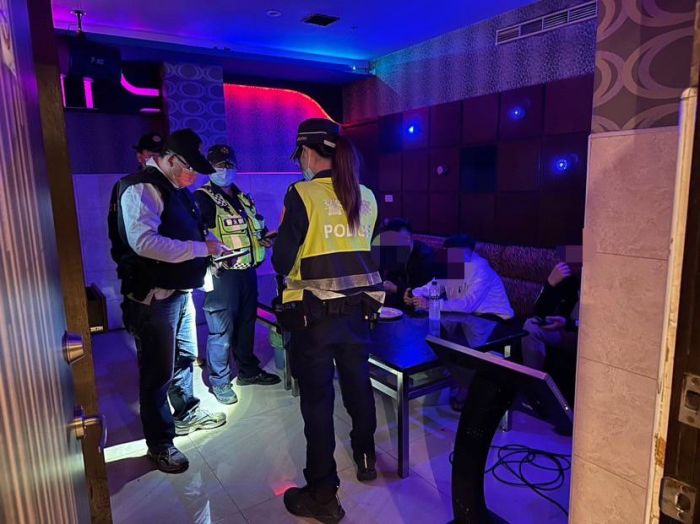 岡山警威力掃蕩 臨檢幫派聚會場所