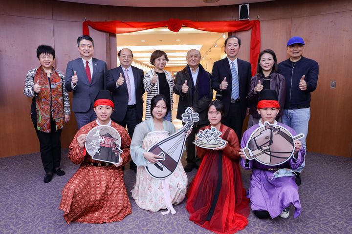 美麗中華盛世壁藏二部曲登場 龍華科大精彩開幕