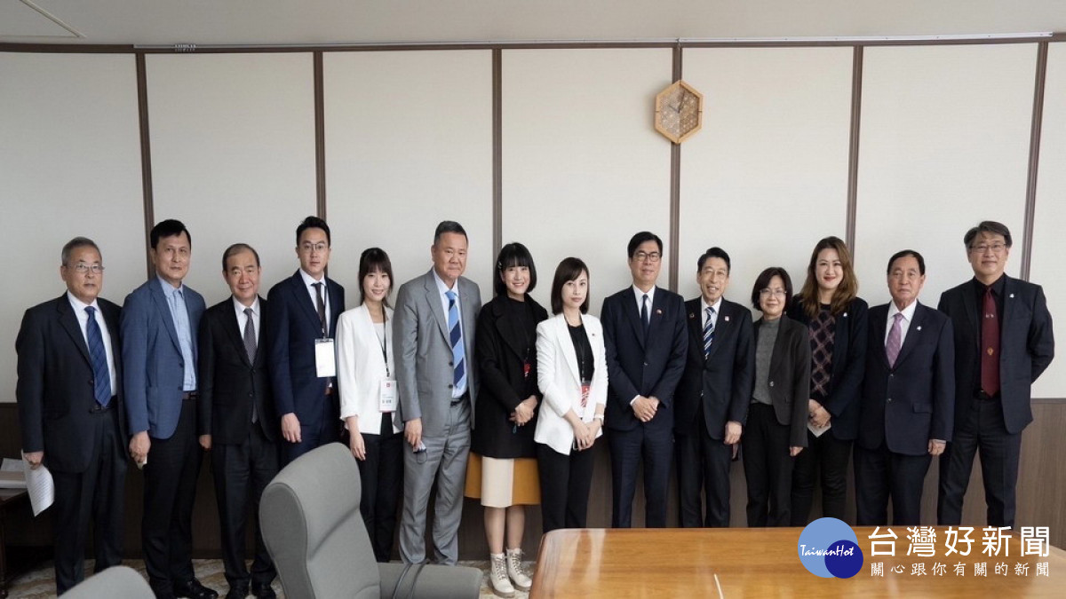 ▲陳其邁市長率府會暨產業訪團拜會福岡縣知事服部誠太郎。（圖／記者 許高祥 翻攝）