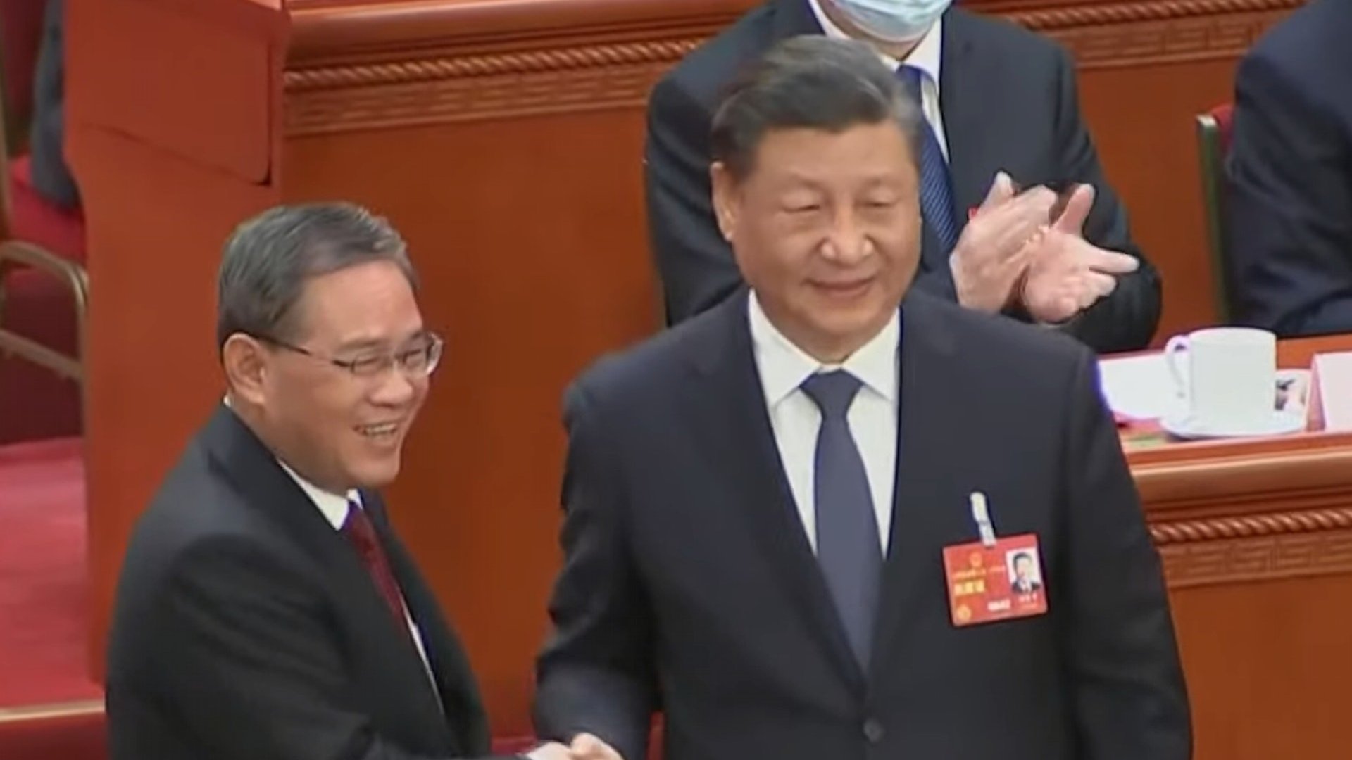 李強(左)當選國務院總理,開啟新「習李體制」時代。翻攝直播