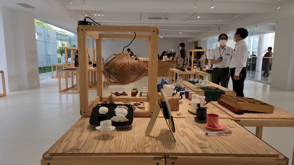 工藝中心「生活工藝館」一樓空間「旅物.SHOP」開幕。(圖/陳惠玲攝影)