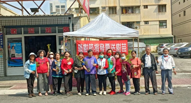 漾新聞|陳麗娜攜手吳怡玎「植樹做公益」民眾捐發票送樹苗