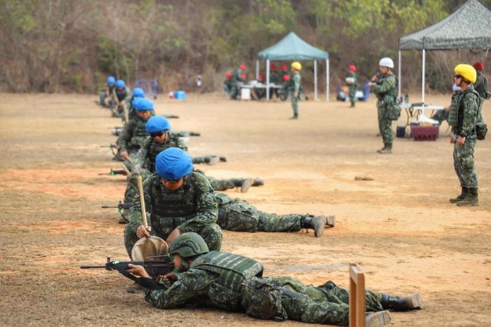 實彈射擊精準上靶 驗證訓練成效