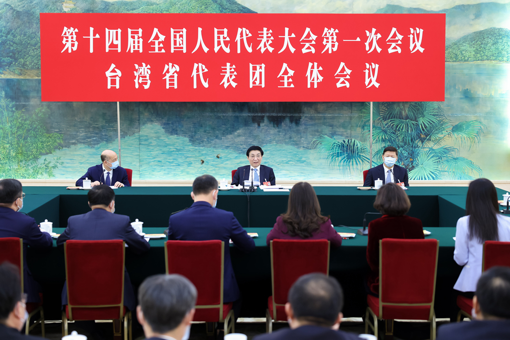 中共十四屆政協主席王滬寧參加人大第一次會議並發表有關台灣問題的講話。(記者翁約博翻攝自新華網