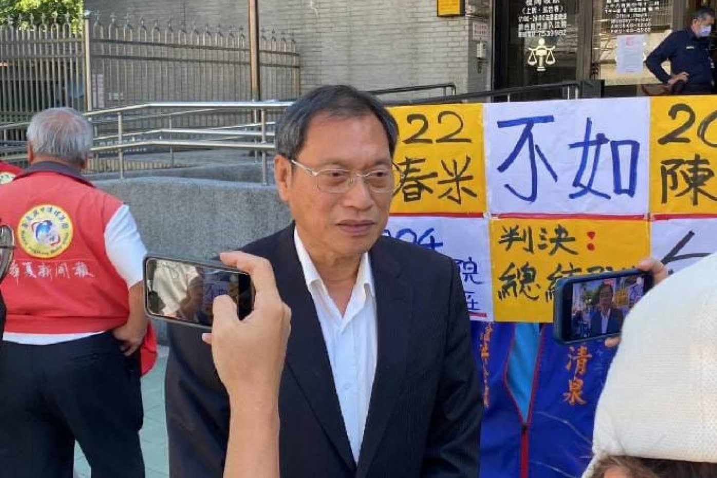 去年參選屏東縣長落敗的國民黨前立委蘇清泉提出當選選舉無效和當選無效訴訟,屏東地方法院合議庭裁示3月25日勘驗12個投開票所票箱。翻攝蘇清泉臉書