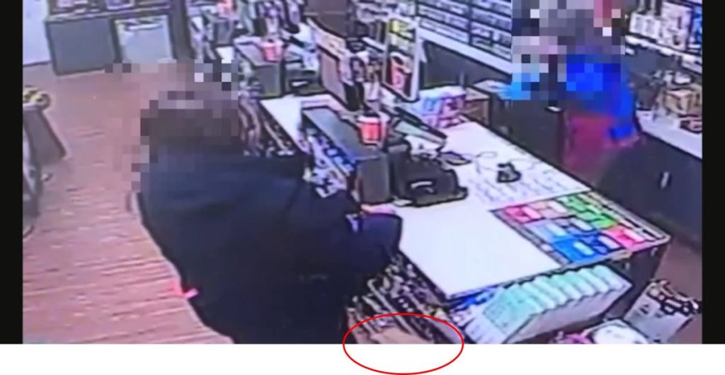 當事人不慎遺失薪水袋。