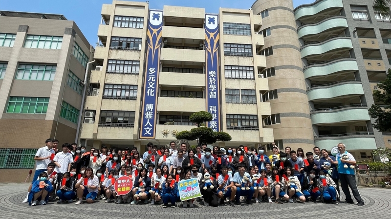 漾新聞|前鎮高中繁星放榜74人摘星創佳績