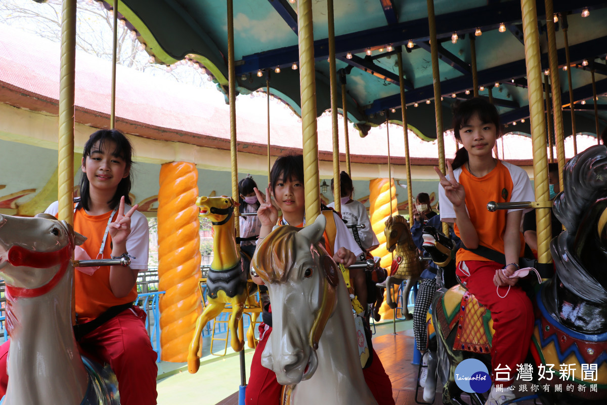 因金門沒有遊樂園,讓學生對這次校際交流前的樂園行程相當期待。