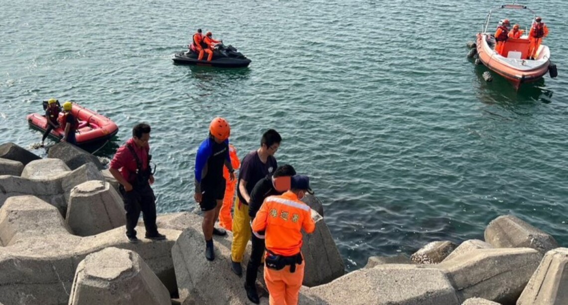 安平觀夕平台民眾疑輕生 海巡警消陸海空搜救成功救援