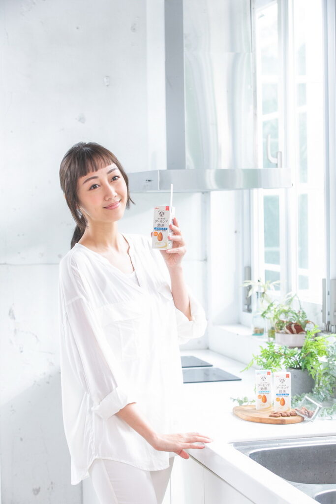 格力高「杏仁果效果」提倡良好自覺新生活，每天2瓶輕鬆補充維生素E(照片提供：格力高台灣)