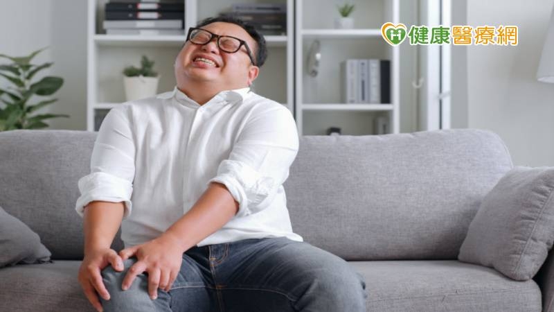 40歲工程師體重破百害膝蓋退化、睡不好 1手術縮胃找回健康