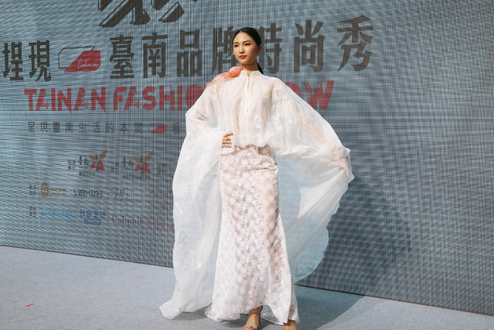 讓廟宇化身時尚舞台秀 台北時裝週擦出古都時尚新火花 56 新增專案 2023 03 22T152607.712
