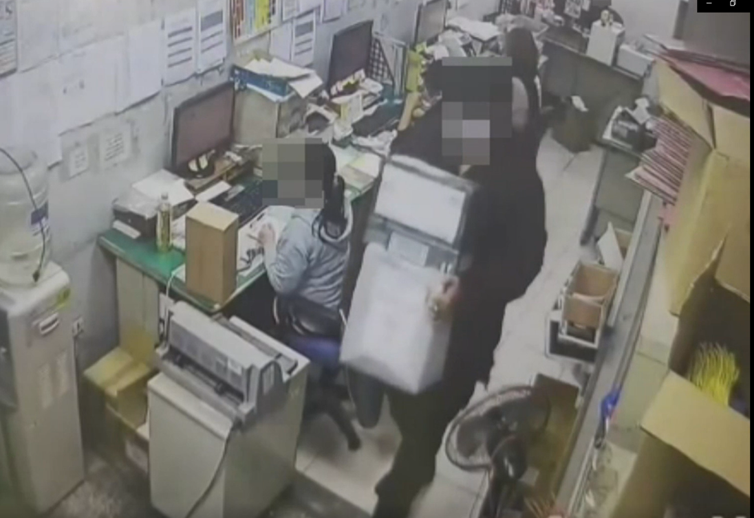 中市警破獲「買空賣空」三方詐欺案,相關犯嫌移法移送臺中地方檢察署偵辦。 (圖/記者林㤈輝翻攝)