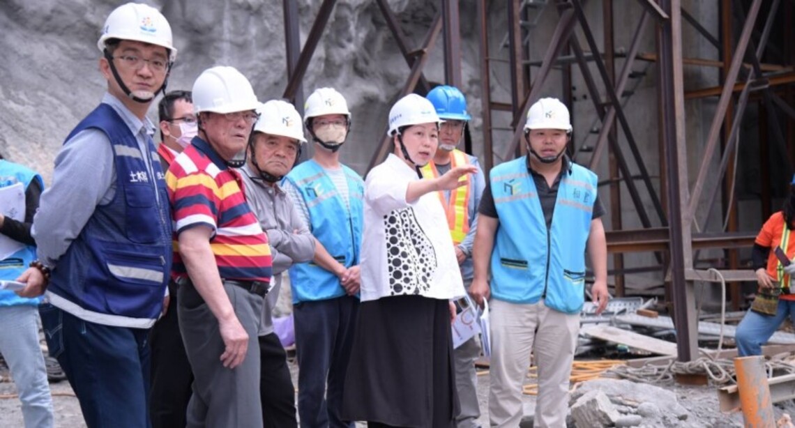 視察銅門村往慕谷慕魚道路工程 徐榛蔚叮囑務必嚴謹執行