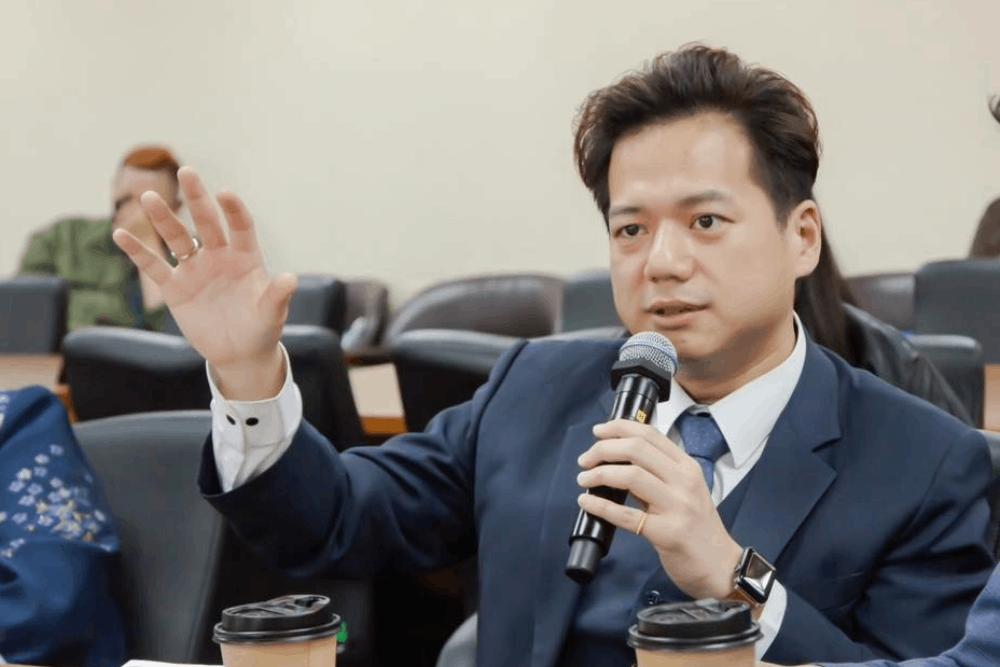 國軍螺絲掉滿地 邱臣遠點名國防部、法務部、調查局、警政署一起動起來 84 邱臣遠要求國軍下決心改善