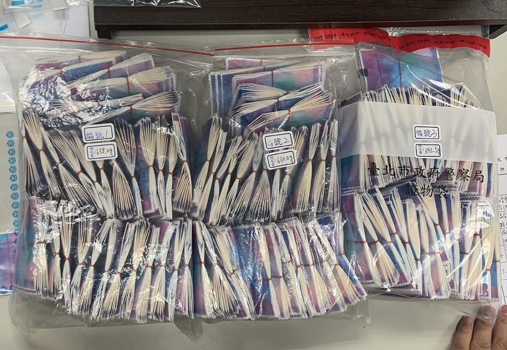 毒品分裝廠藏高雄透天厝 槍不離身防黑吃黑北市警南下逮人 89 7FD26CB5 A786 46FA 895A A98540D76225