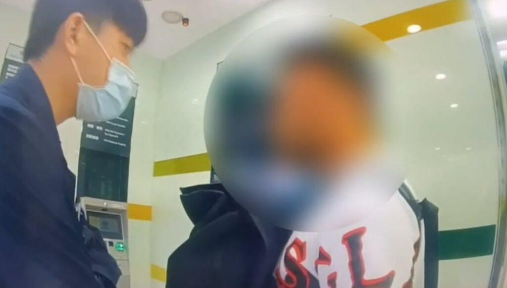 犯嫌謊稱其臨櫃提領現金新臺幣700萬元是自己上班處所的老闆娘令渠領錢。