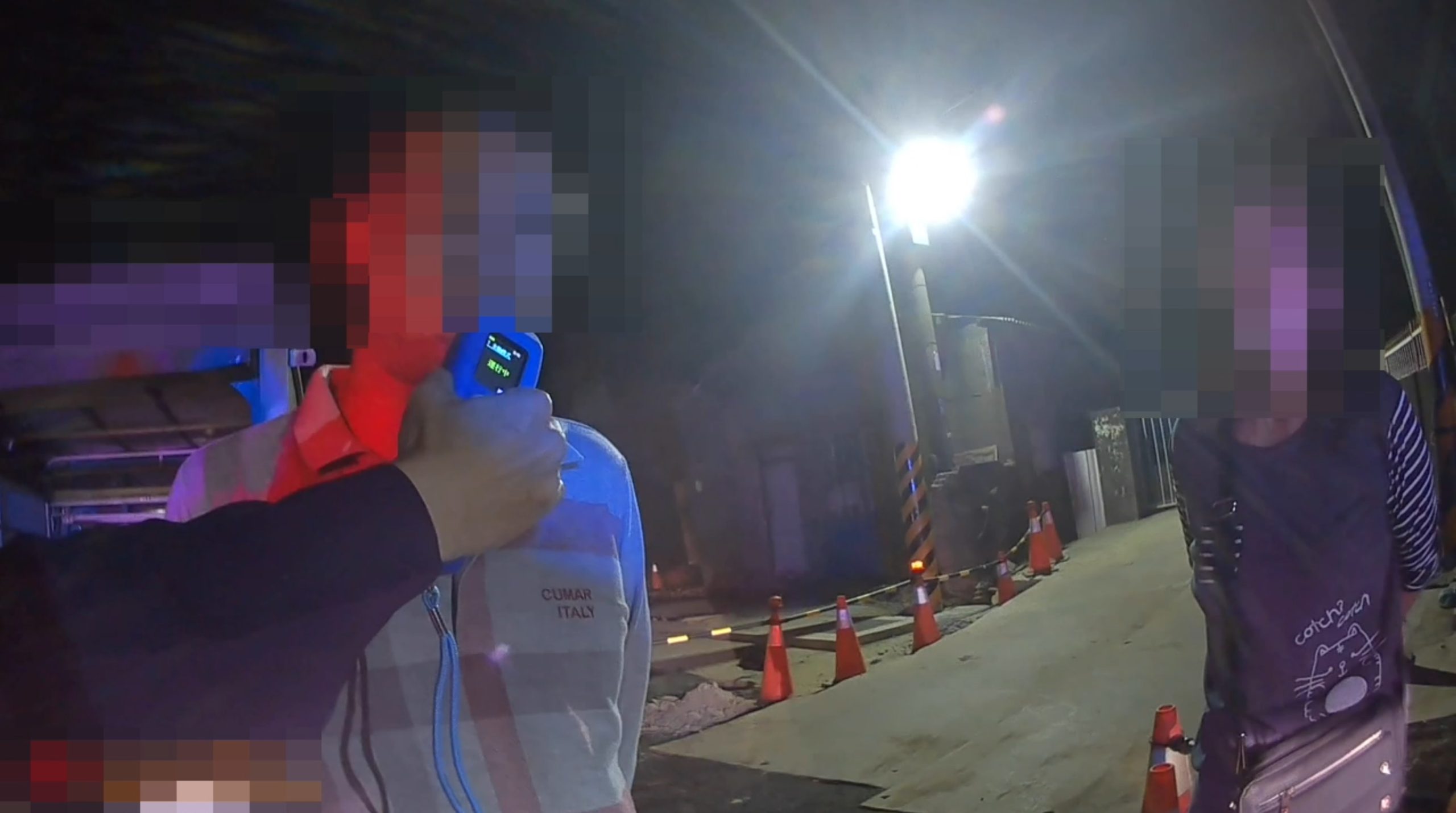 酒駕開工作車母叫兒配合酒測留車做生意