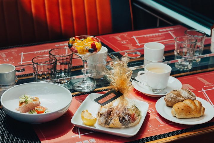 臺北市雙層餐車第六季上線!攜手君悅酒店推歐風饗宴